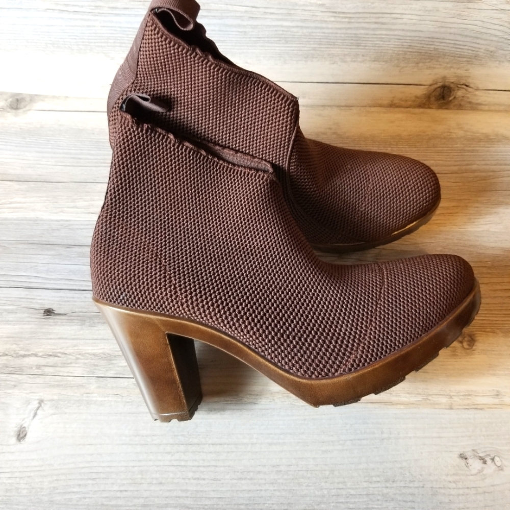Charleston Shoe Company Slip On Stretch Heel Rubber Bottom Ankle Boots